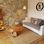Guest house La Batisse De