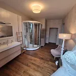 Guest house La Batisse De 3*