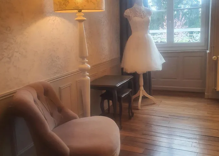 La Bâtisse De 3* Bromont-Lamothe