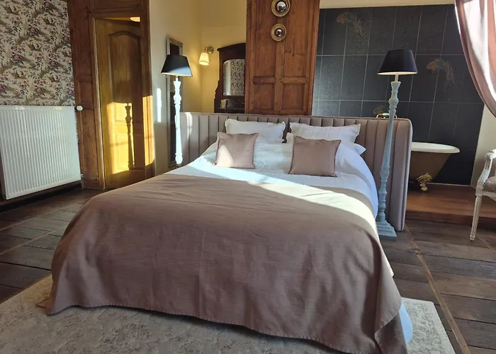 La Bâtisse De Bromont-Lamothe